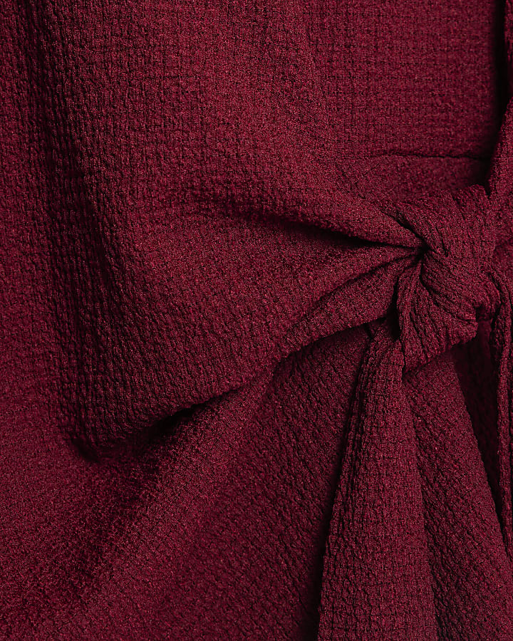 Red Short Sleeve Textured Tie T-shirt