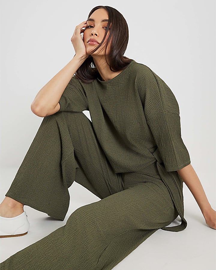 Khaki Short Sleeve Textured Tie T-shirt