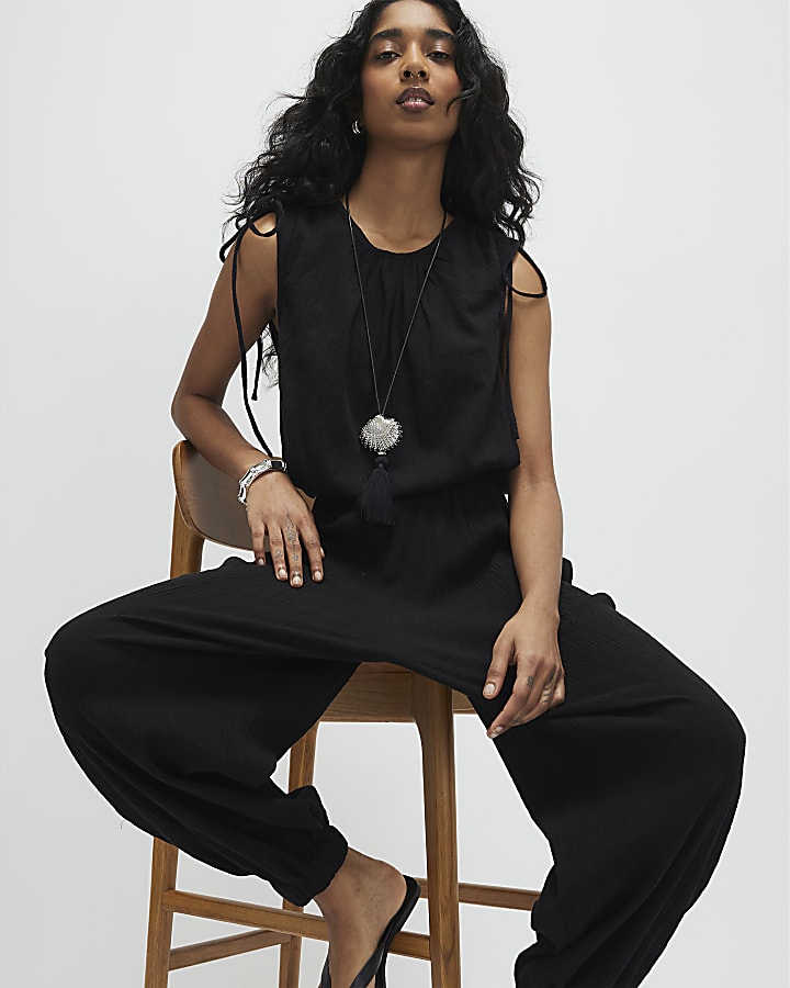 Black Tie Shoulder Lounge Set