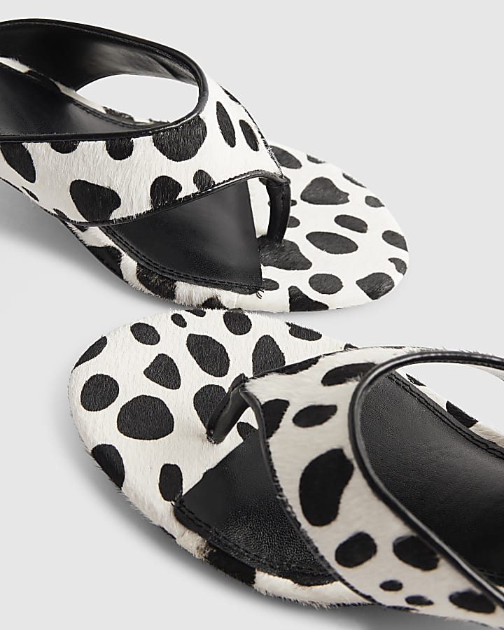 White Spot Print Toe Thong Mule Sandals