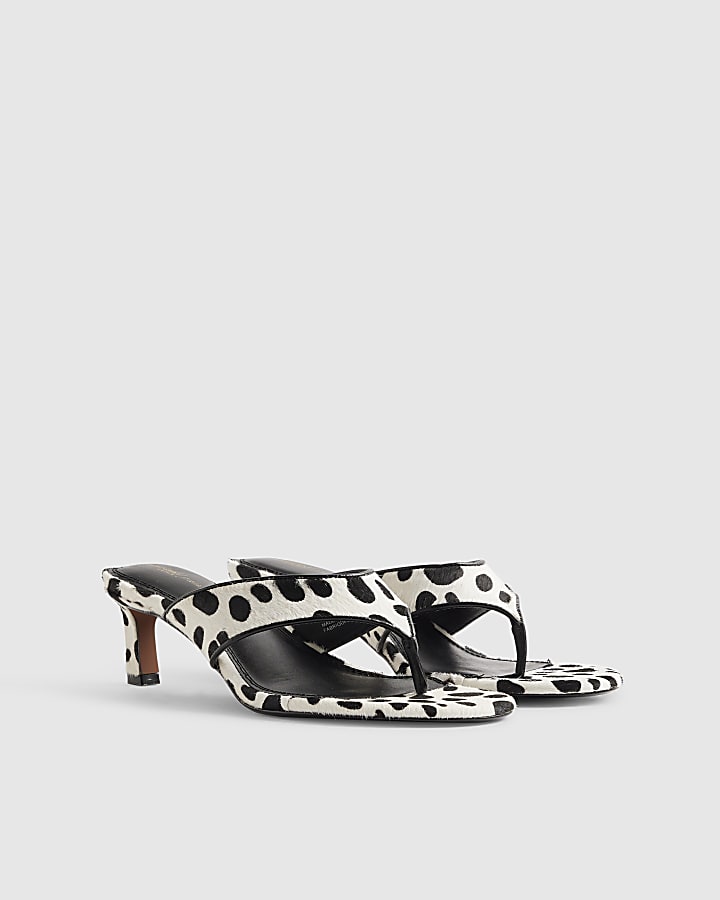 White Spot Print Toe Thong Mule Sandals