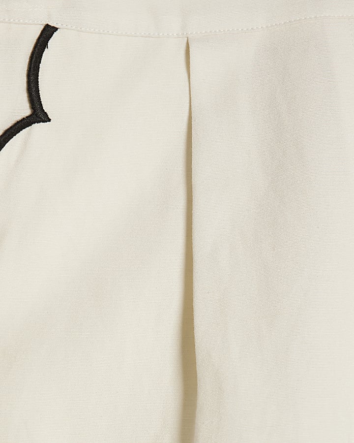 White Linen Blend Scallop Trim Shorts