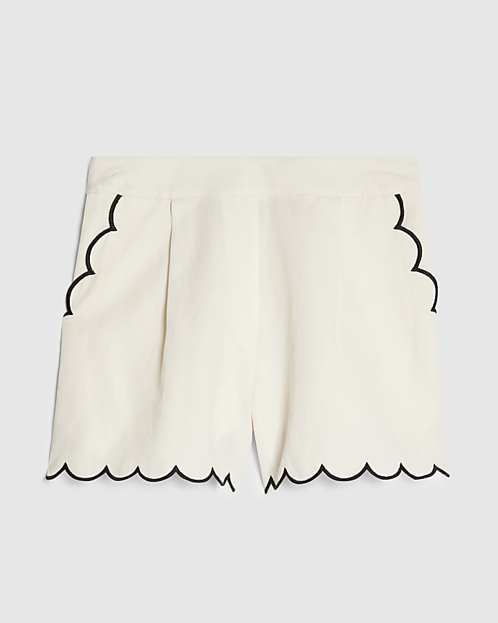 White Linen Blend Scallop Trim Shorts