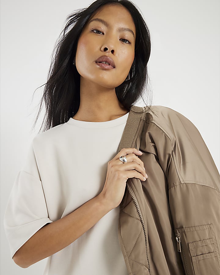 Petite Cream Premium Boxy T-shirt