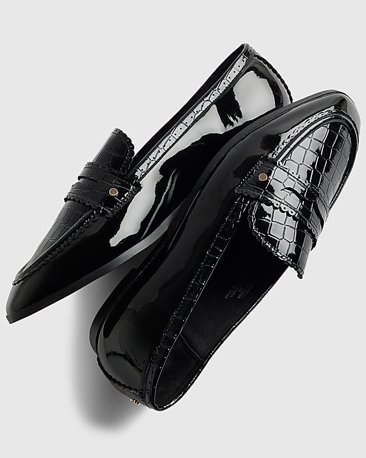 Black Scallop Edge Patent Loafers