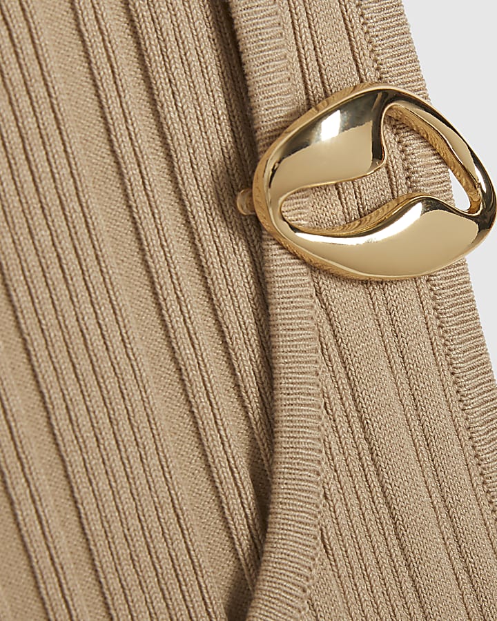 Beige Buckle Knitted Vest