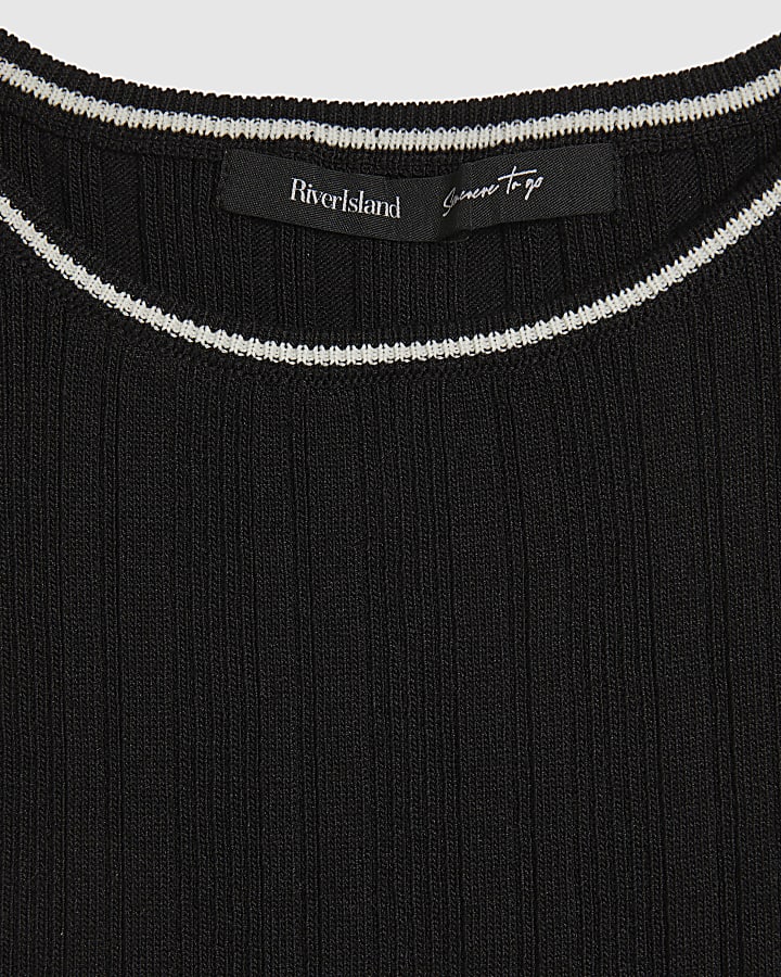 Black Ribbed Tipped Knitted Vest