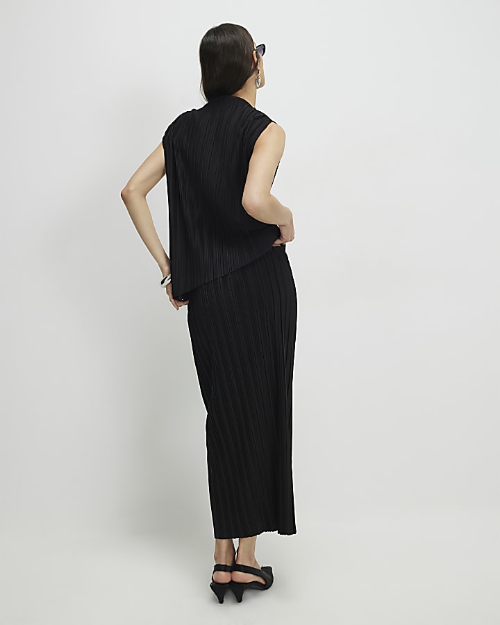 Black Plisse Midi Skirt