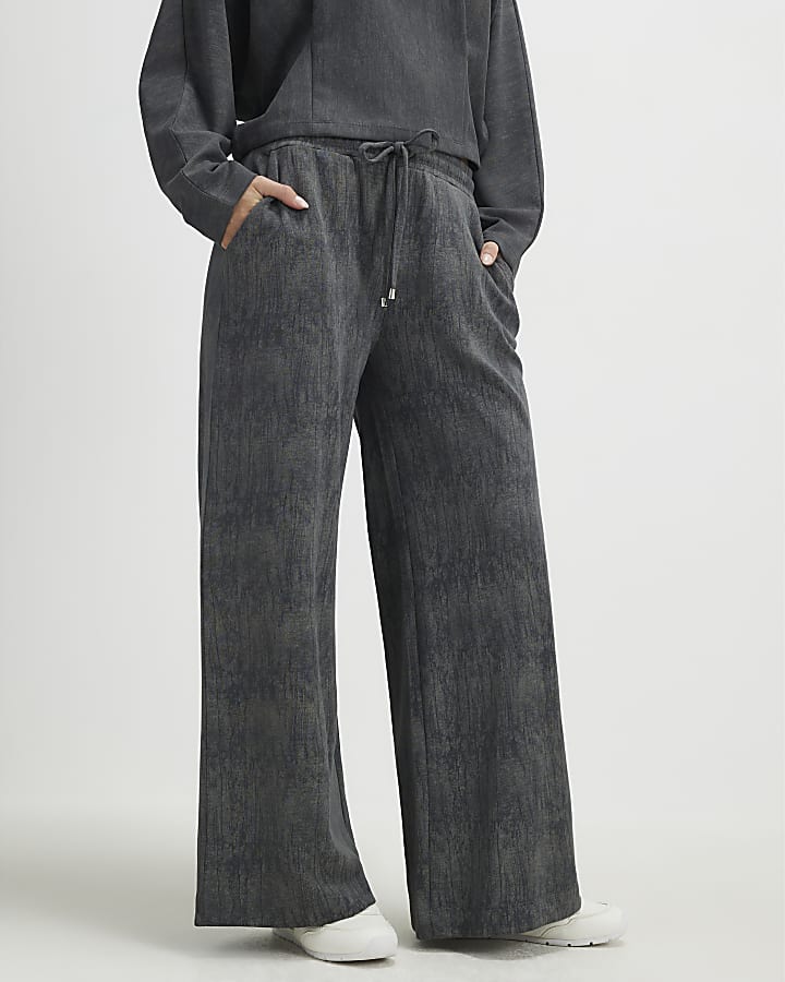 Petite Brown Premium Crinkle Wide Leg Joggers