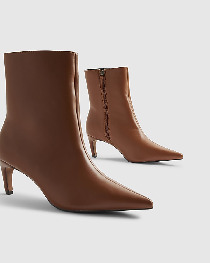 Brown Point Toe Kitten Heel Boots