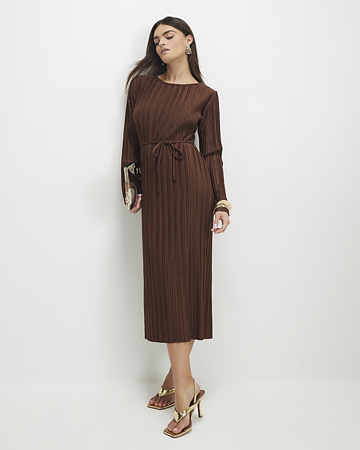 Brown Long Sleeve Plisse Belted Midi Dress