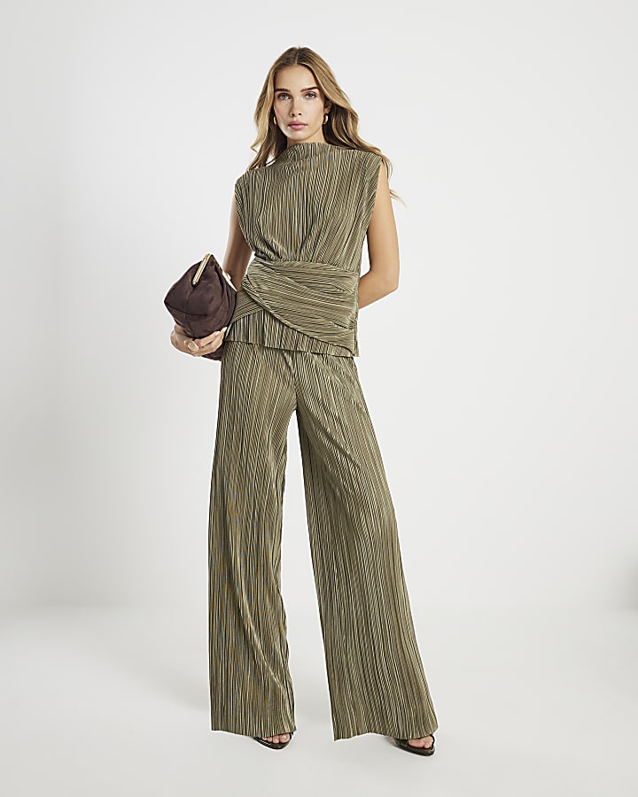 Green Plisse Sleeveless Wrap Top