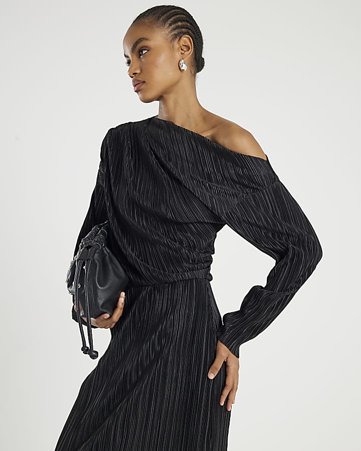 Black Plisse Long Sleeve Midi Dress