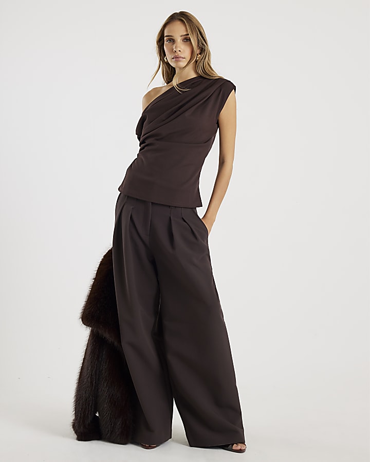 Brown Short Sleeve Off Shoulder Drape Top