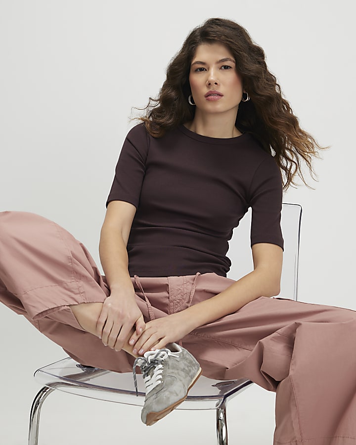 Brown Short Sleeve Fitted T-Shirt