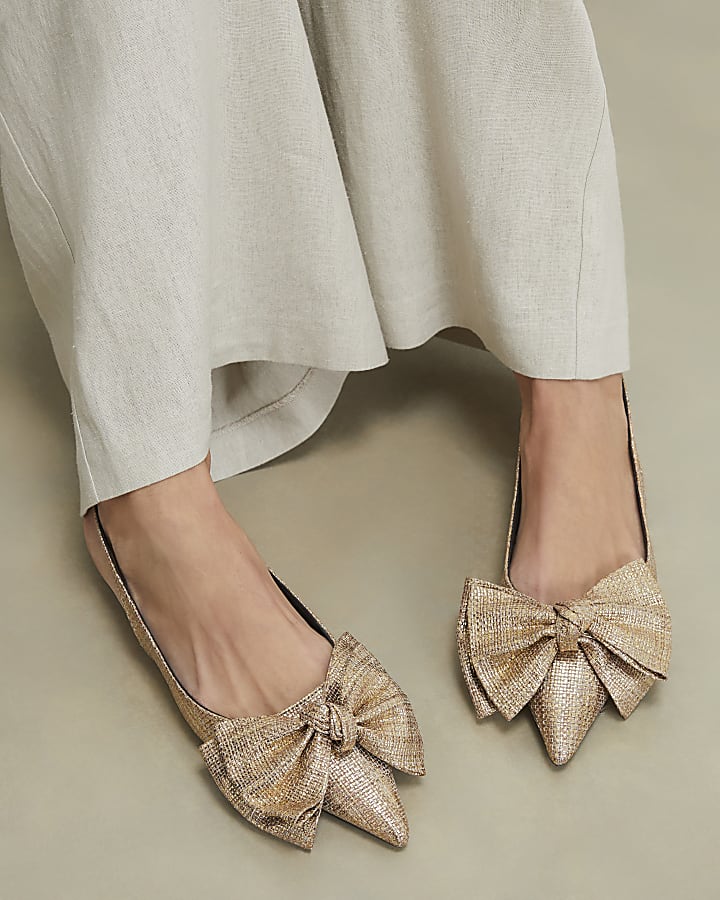 Gold Bow Sling Back Pumps