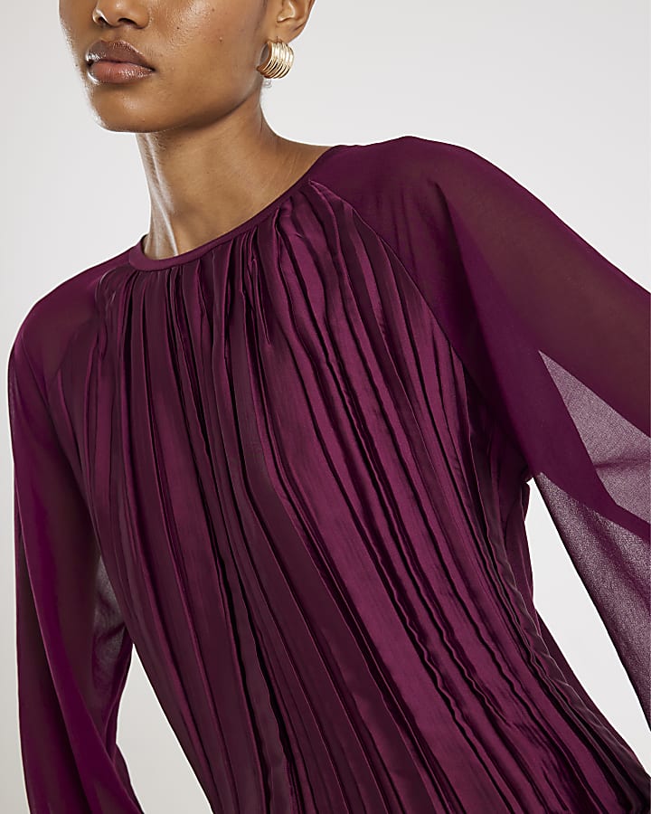 Red Long Sleeve Pleated Front Top