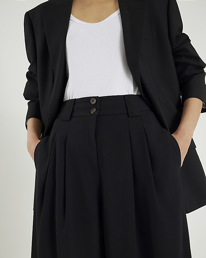 Black Pleated Wide Leg Trousers