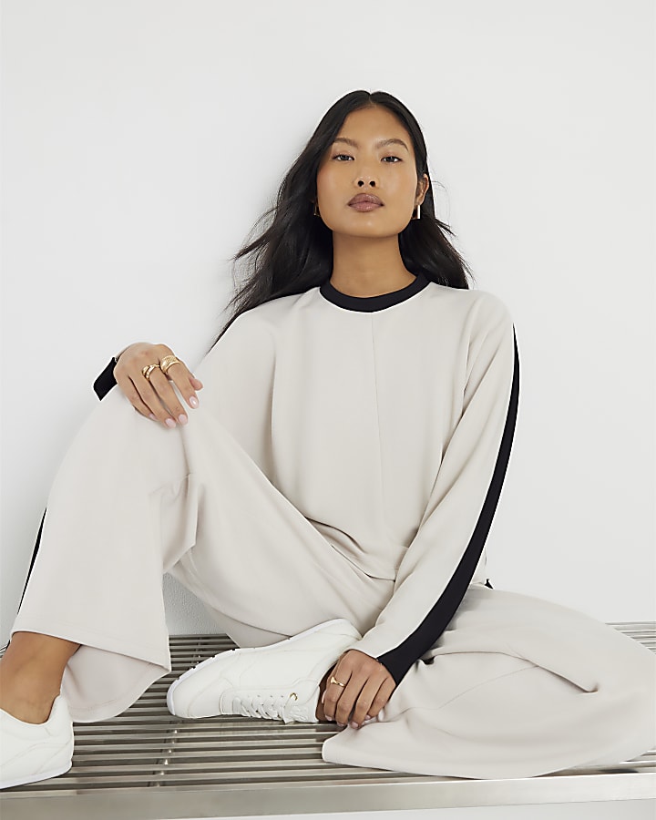 Petite Cream Colour Block Batwing Sweatshirt