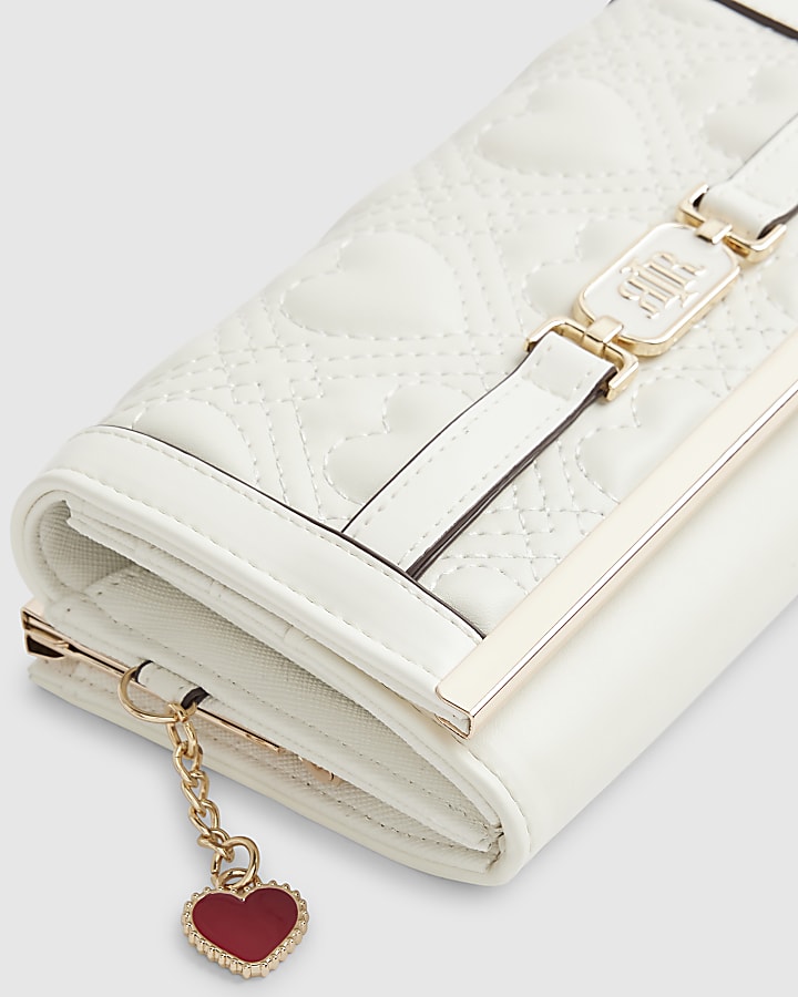 Cream Heart Quilted Purse