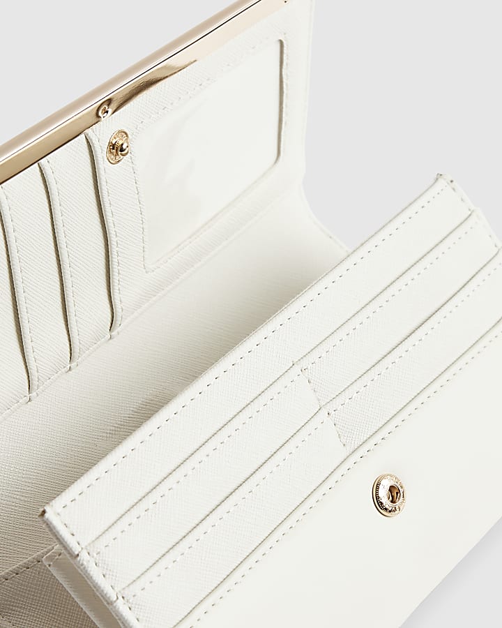 Cream Heart Quilted Purse