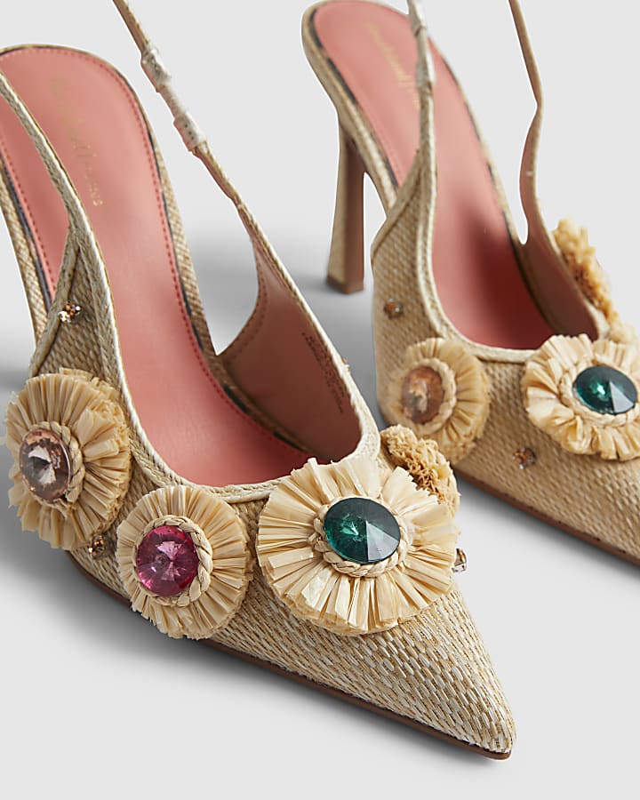 Beige Embellished Raffia Flower Court Heels