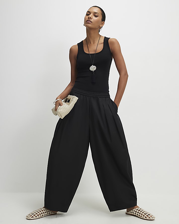 Black Scoop Neck Vest