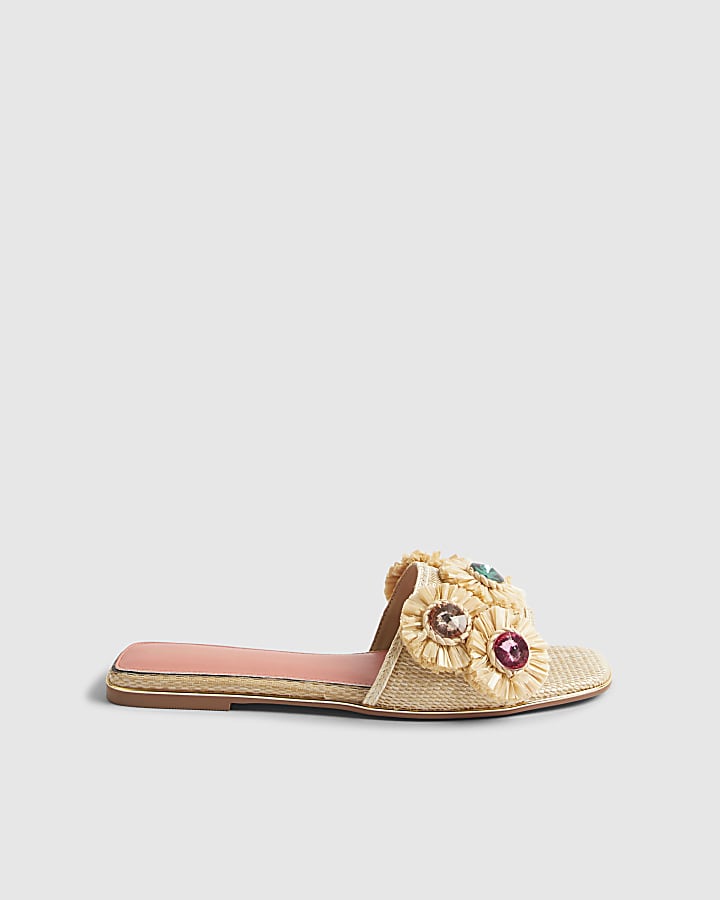 Beige Flower Raffia Flat Sandals