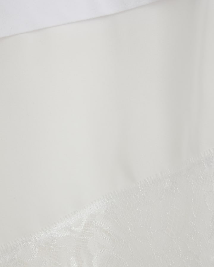 White Short Sleeve Lace Hem Layered T-shirt