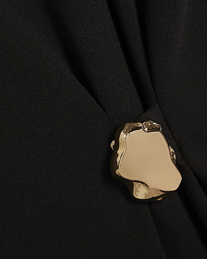 Black Short Sleeve Ruched Side Top