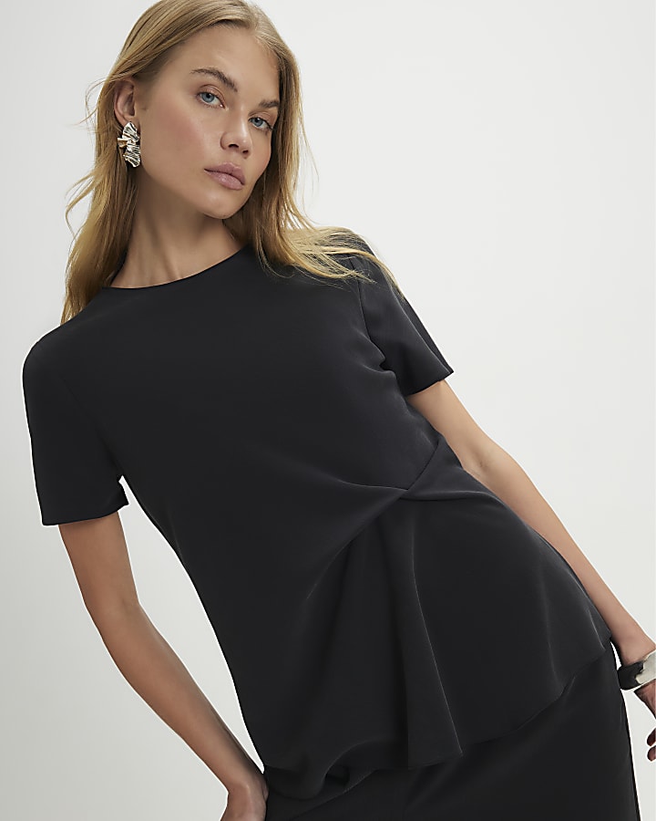 Black Short Sleeve Gathered Side Top
