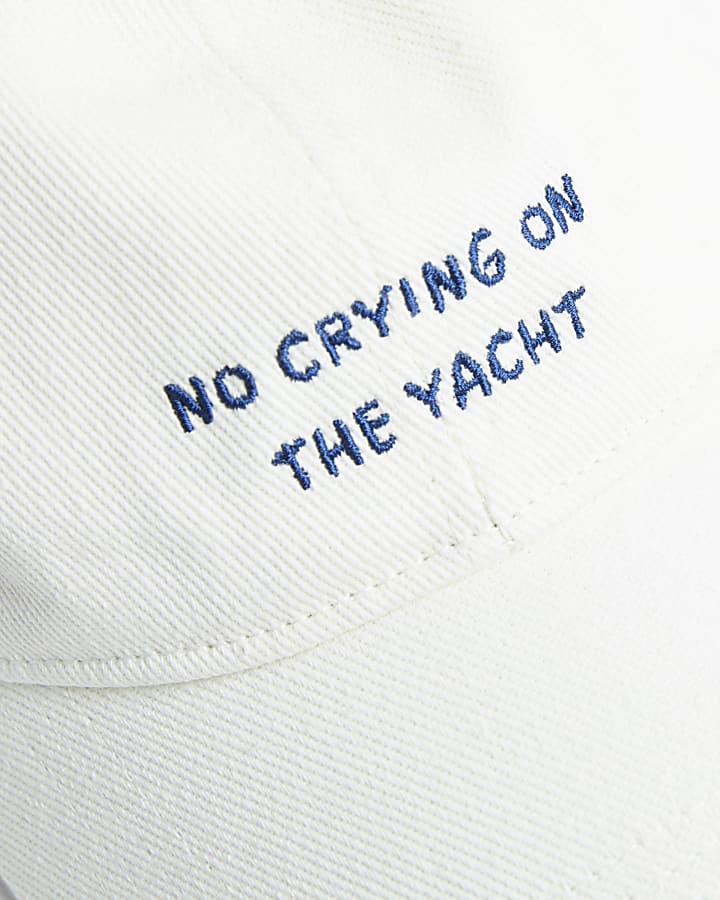 White no crying on the yacht cap