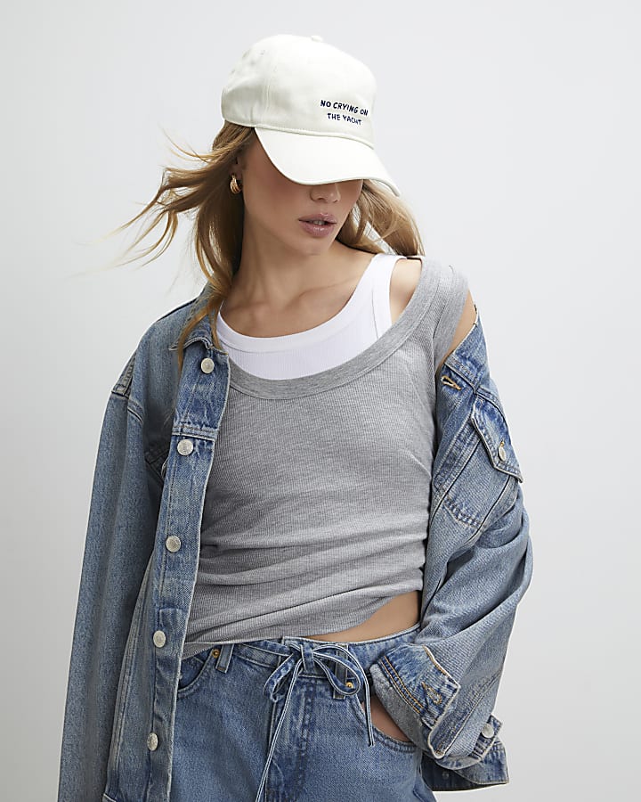 White no crying on the yacht cap