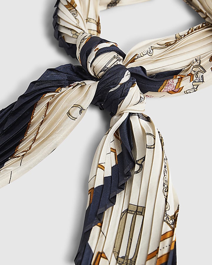 Cream Plisse Neck Scarf