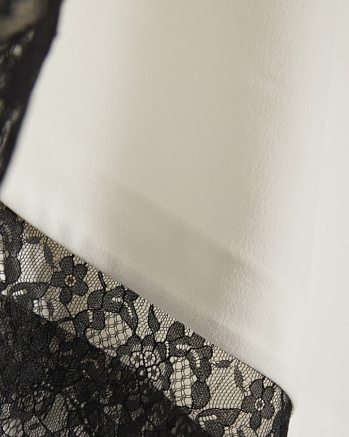 Cream Short Sleeve Lace Trim Asymmetric Top