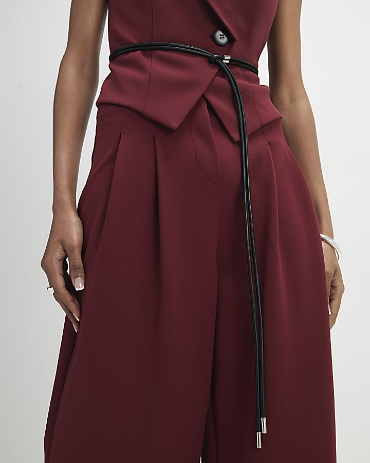 Red Pleated Tapered Trousers