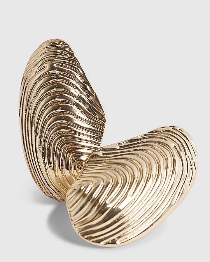 Gold Mussel Shell Stud Earrings