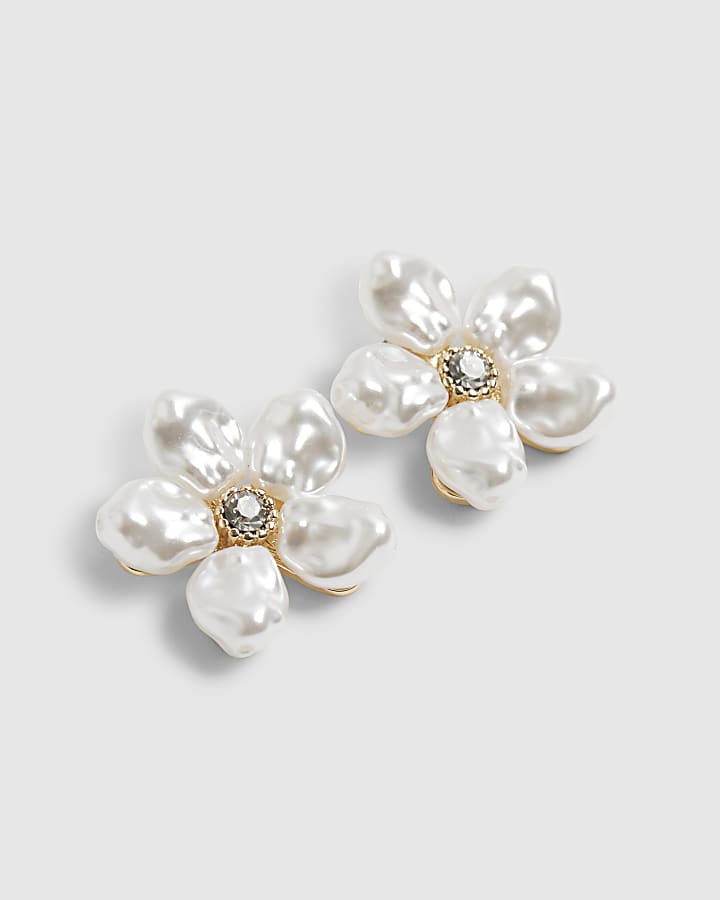 White Faux Pearl Flower Stud Earrings