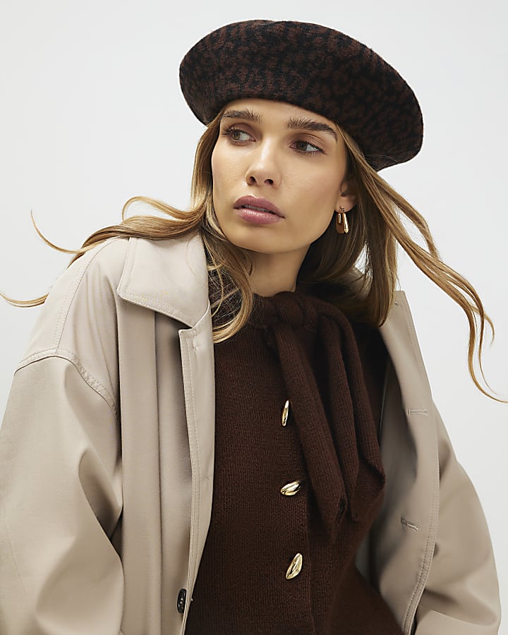 Black Leopard Print Beret