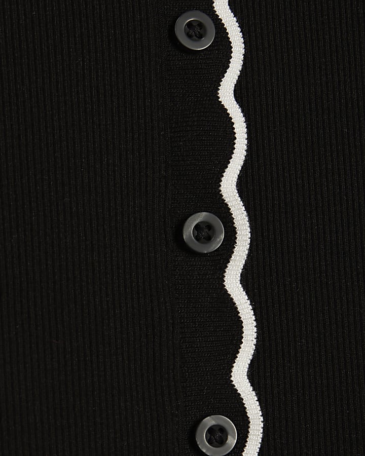 Black Long Sleeve Scallop Trim Ribbed Top