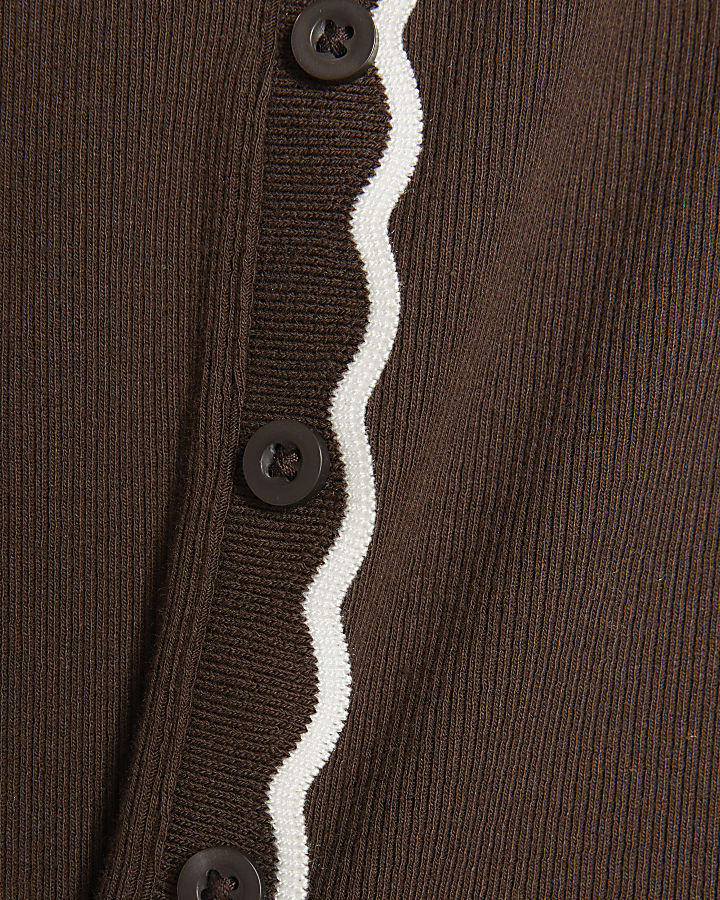 Brown Long Sleeve Scallop Trim Ribbed Top