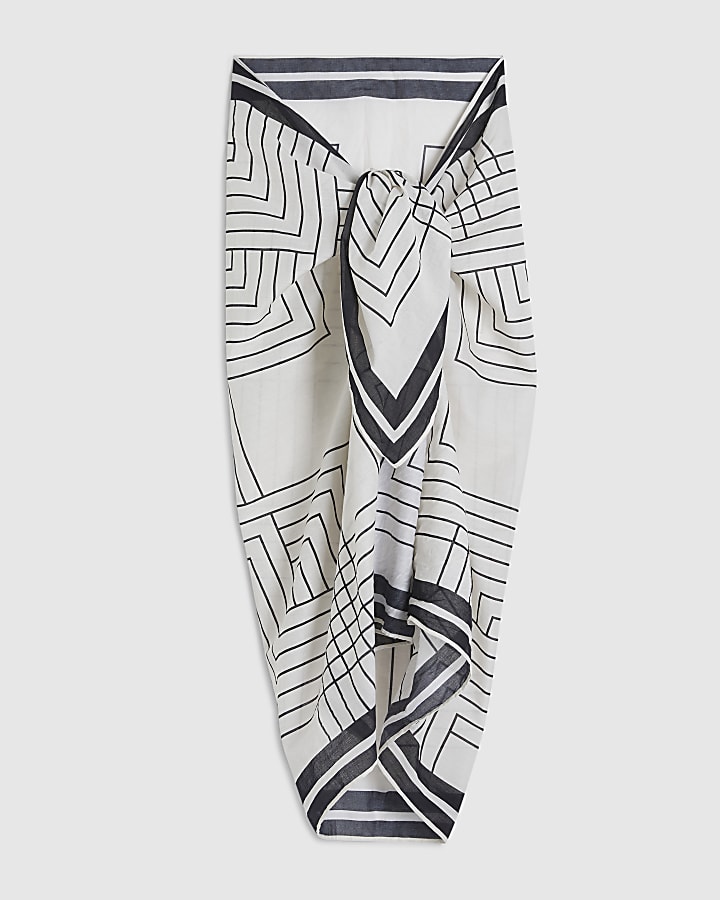 Cream Stripe Geometric Sarong