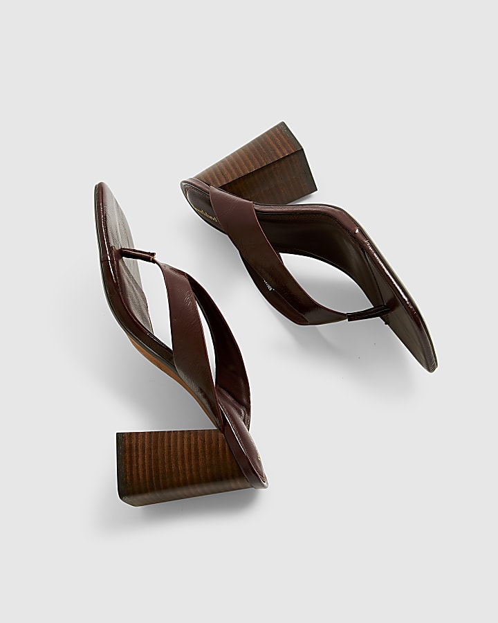 Red Faux Suede Toe Thong Heeled Sandals