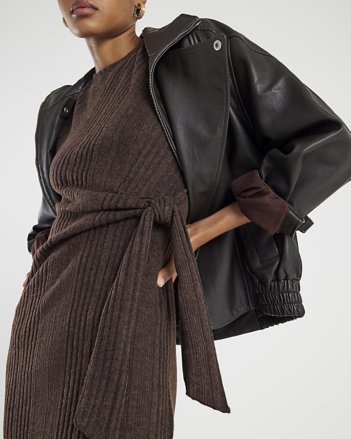 Brown Short Sleeve Cosy Ribbed Midi Dress