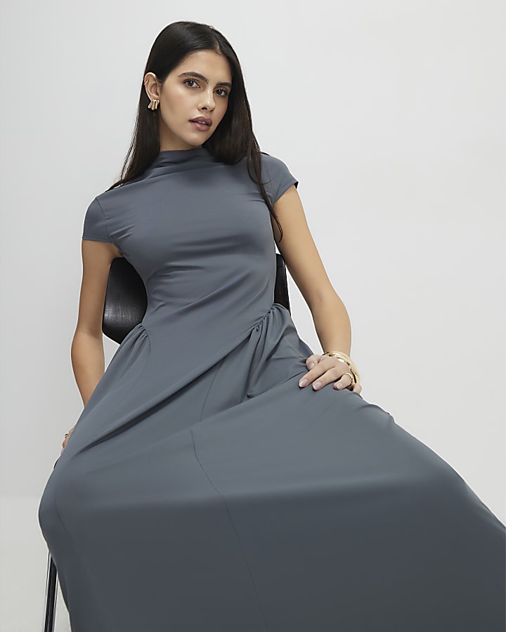 Grey Short Sleeve Fitted Waist Maxi Dress