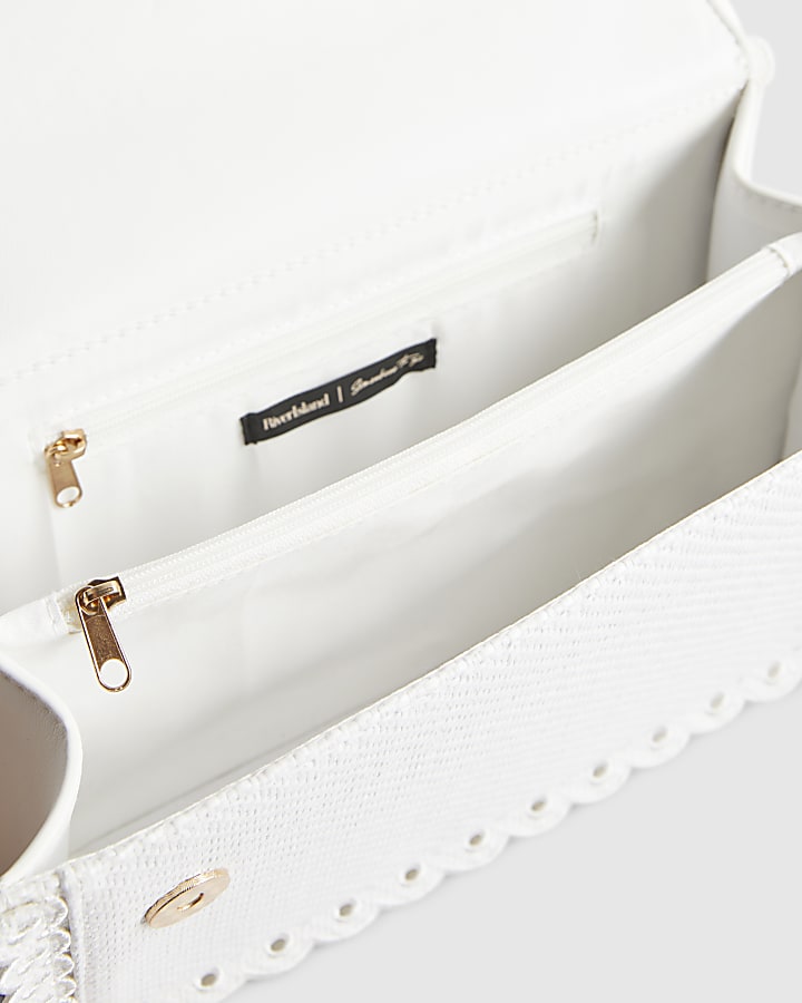 White Scalloped Edge Shoulder Bag