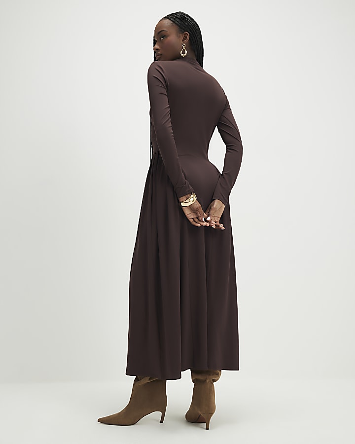 Brown Long Sleeve Gathered Waist Maxi Dress