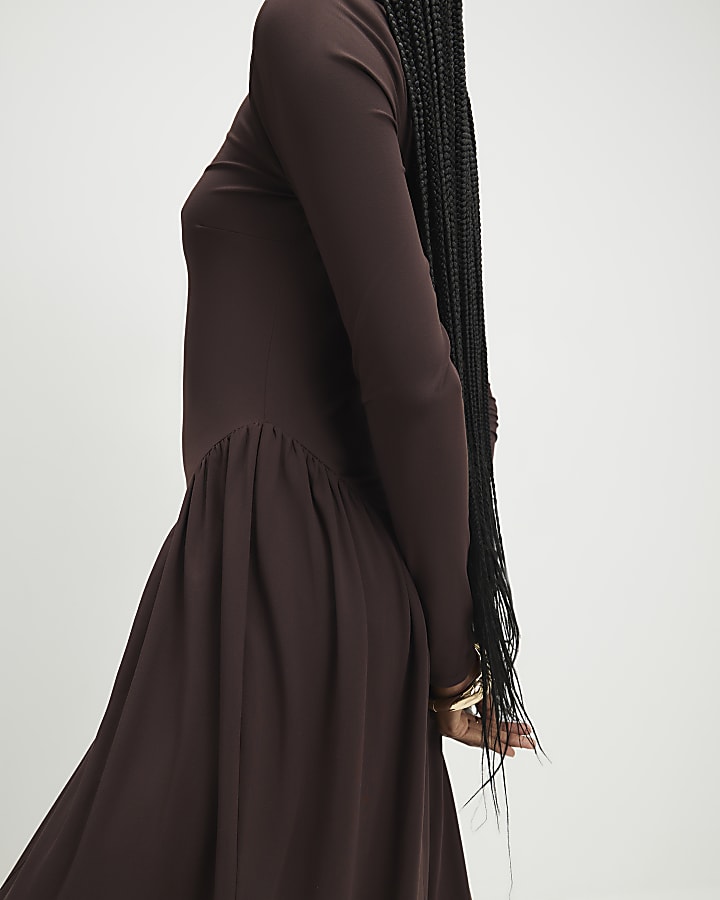 Brown Long Sleeve Gathered Waist Maxi Dress