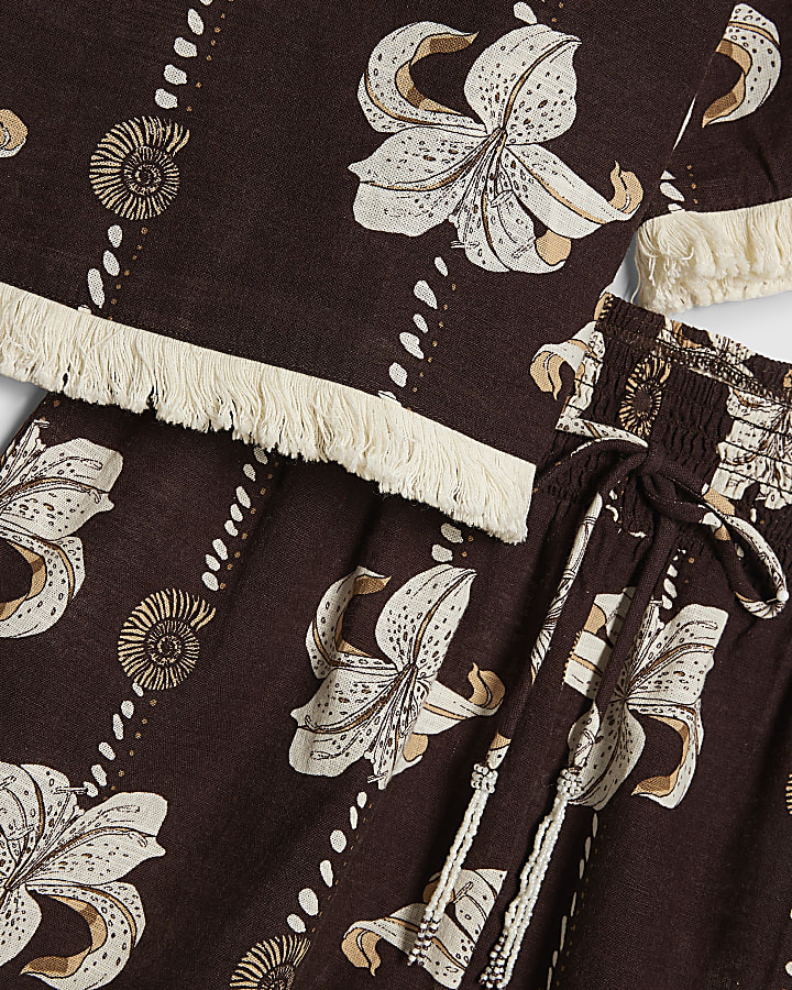 Brown Floral Shell Print Top And Shorts Set