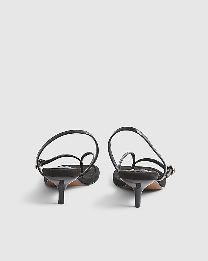 Black Toe Thong Heeled Sandals